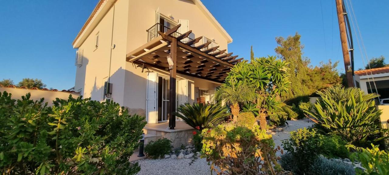 Fab Sea And Mountain View Villa, Walking Distance From The Sandy Beach Yialia Екстер'єр фото
